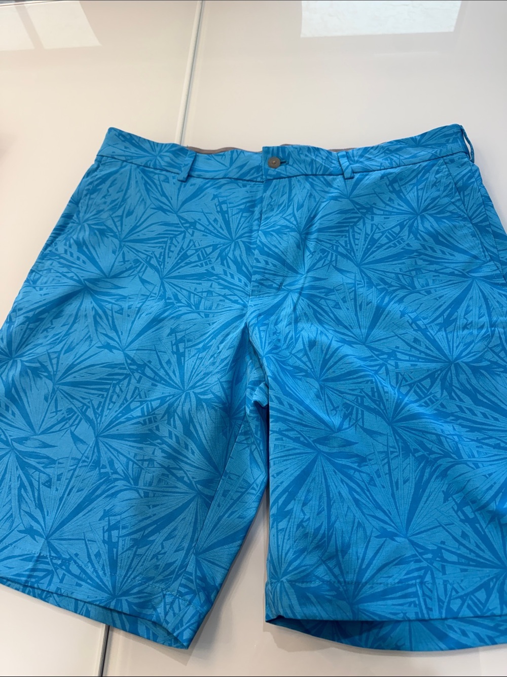 Walter Hagen Bright Blue Tropical Print Men’s Shorts